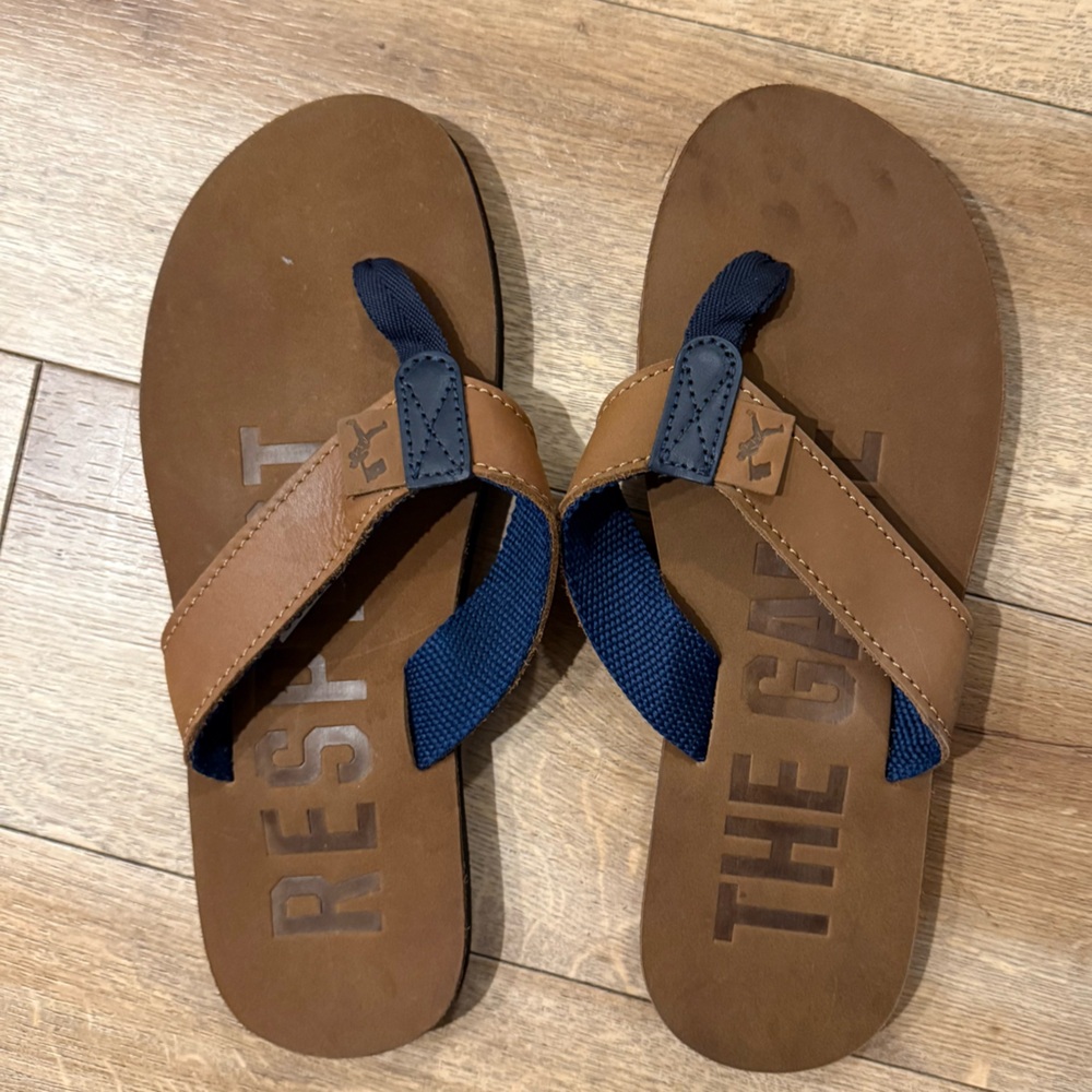 Baseballism Men's Brown and Blue Flip-Flops

New no tags